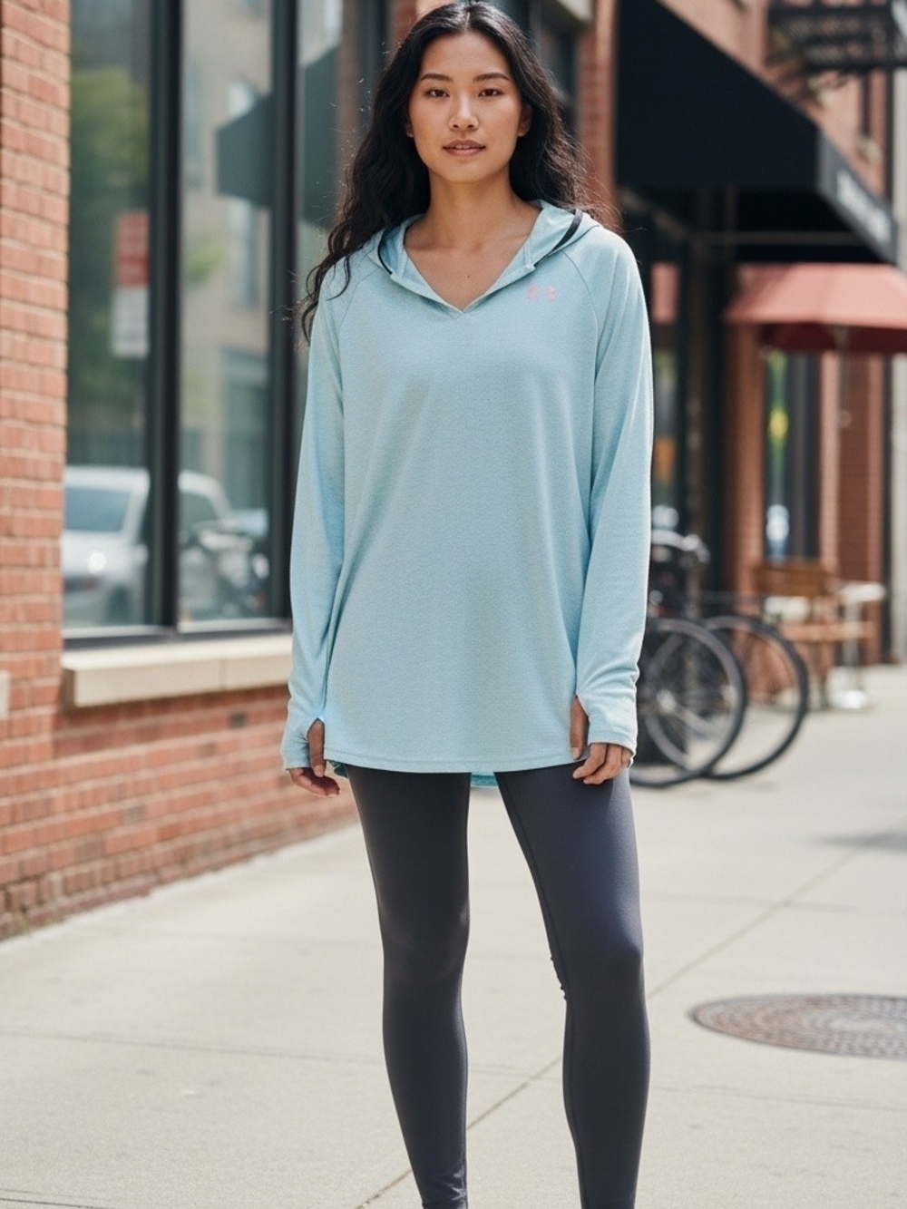 Under Armour HeatGear Women’s Large Light Blue Hooded Athletic Top - Picture 9 of 9
